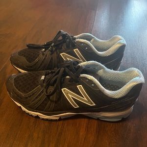 New balance women sneakers size 7 worn twice